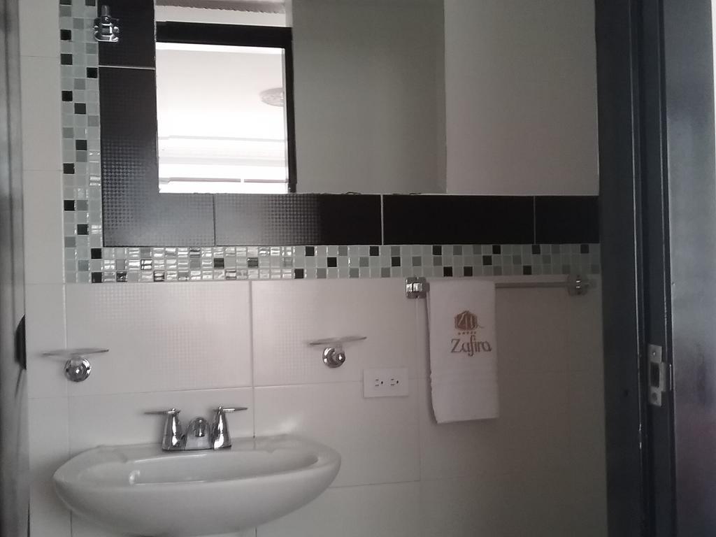 Hotel Zafiro Boutique Bogota Bagian luar foto
