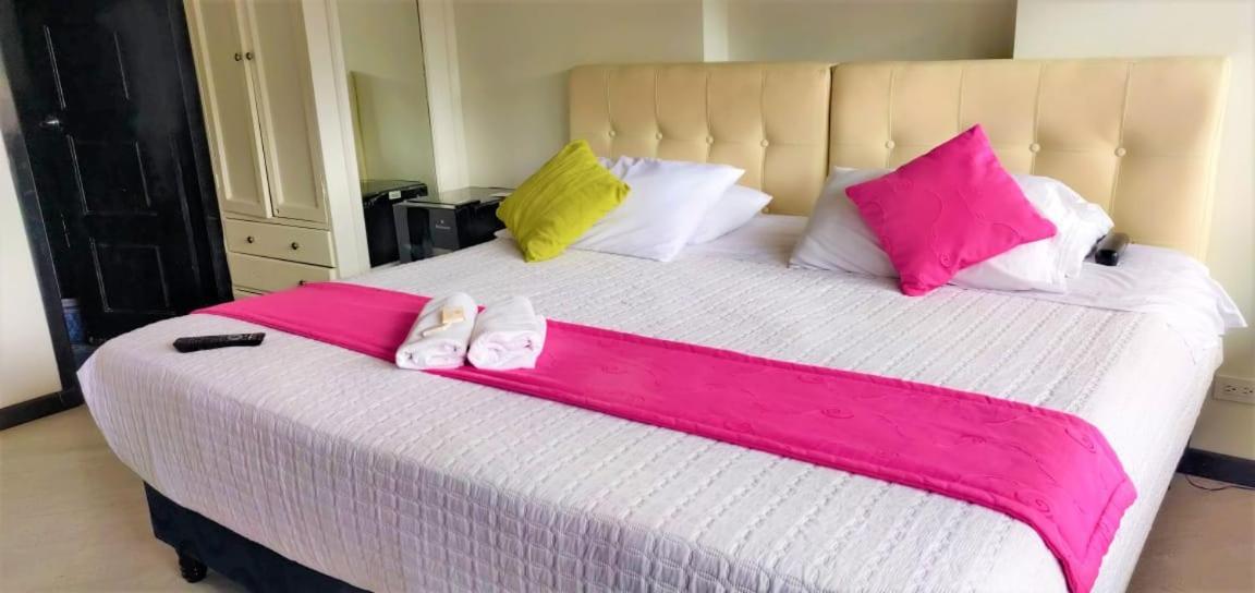 Hotel Zafiro Boutique Bogota Bagian luar foto